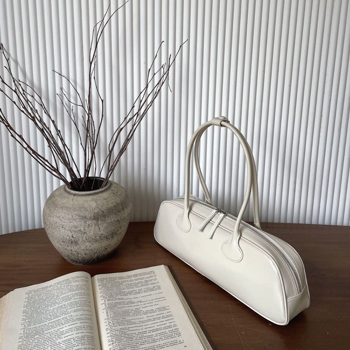 Cowhide Leather Shoulder Bag - Large Capacity