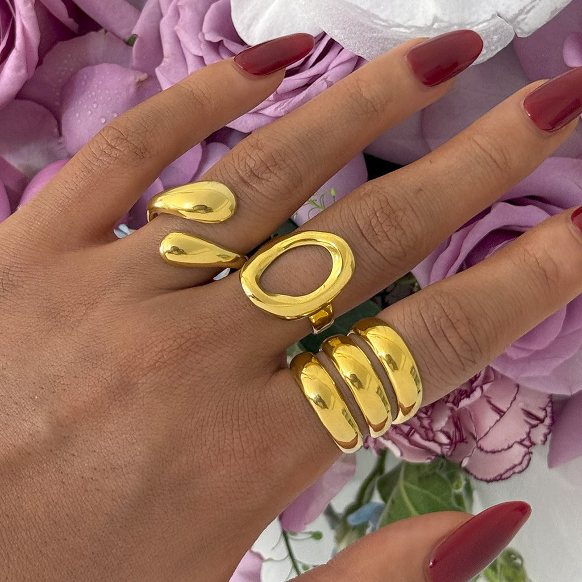 Minimalist Oval Ring