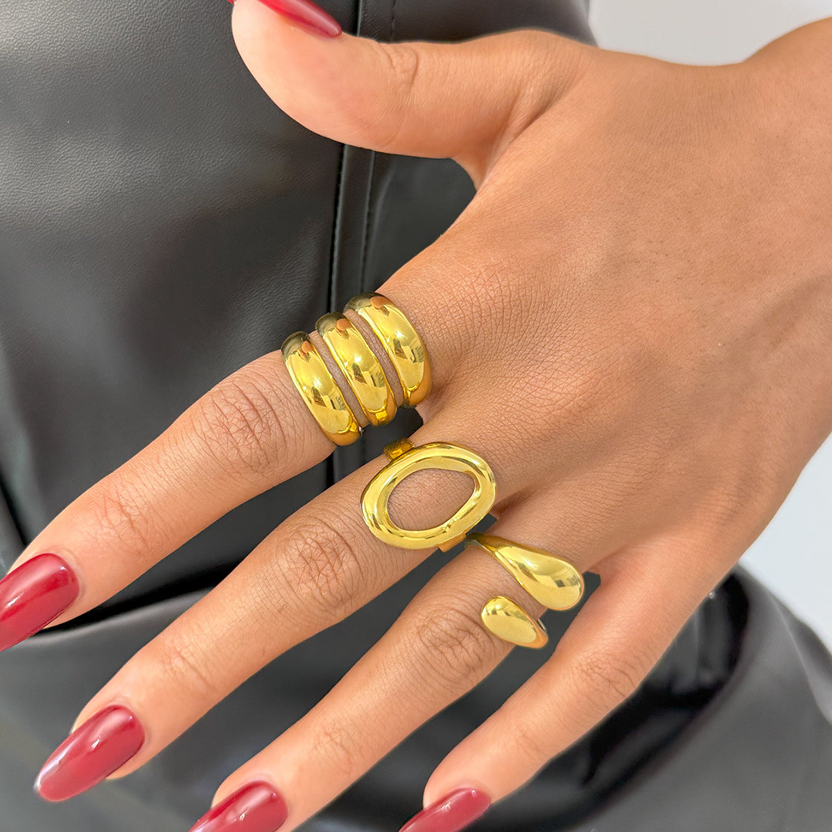 Minimalist Oval Ring