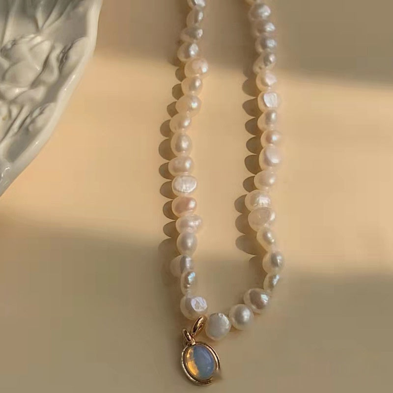 Vintage Inspired Faux Pearl Choker Necklace