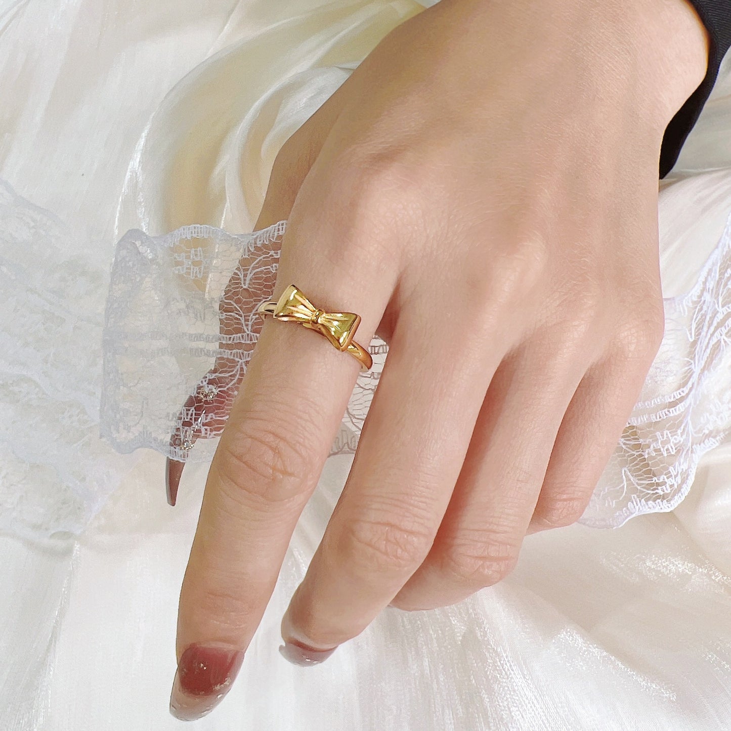 Exquisite Bow Ring