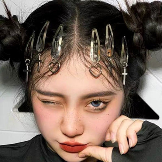 Ornate Cross Hair Clip