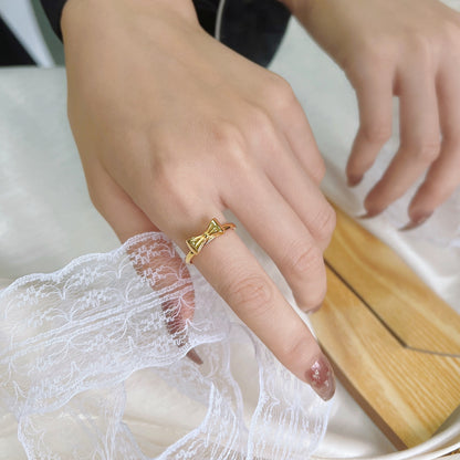 Exquisite Bow Ring