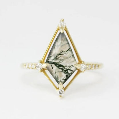 Water Plant Agate Ring