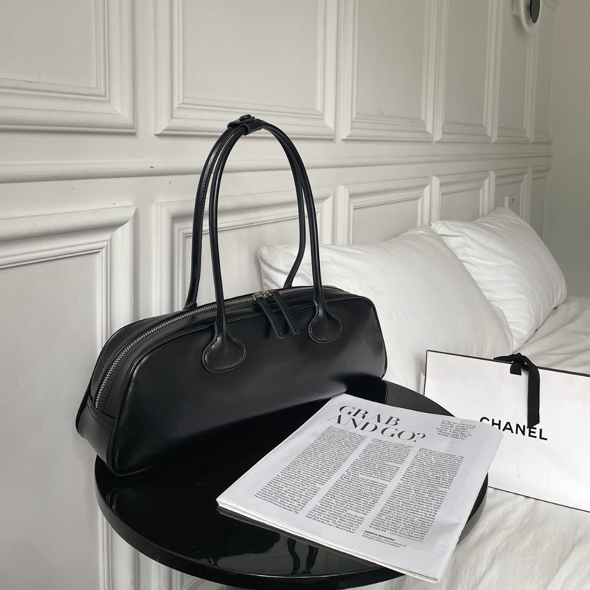 Cowhide Leather Shoulder Bag - Large Capacity