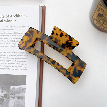 Oversized Acrylic Claw Clip