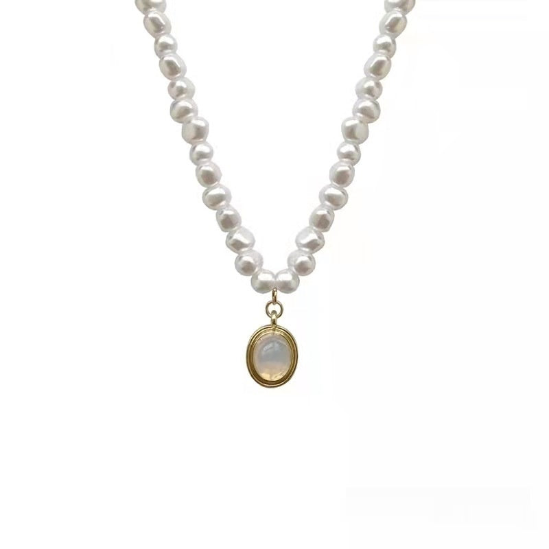 Vintage Inspired Faux Pearl Choker Necklace